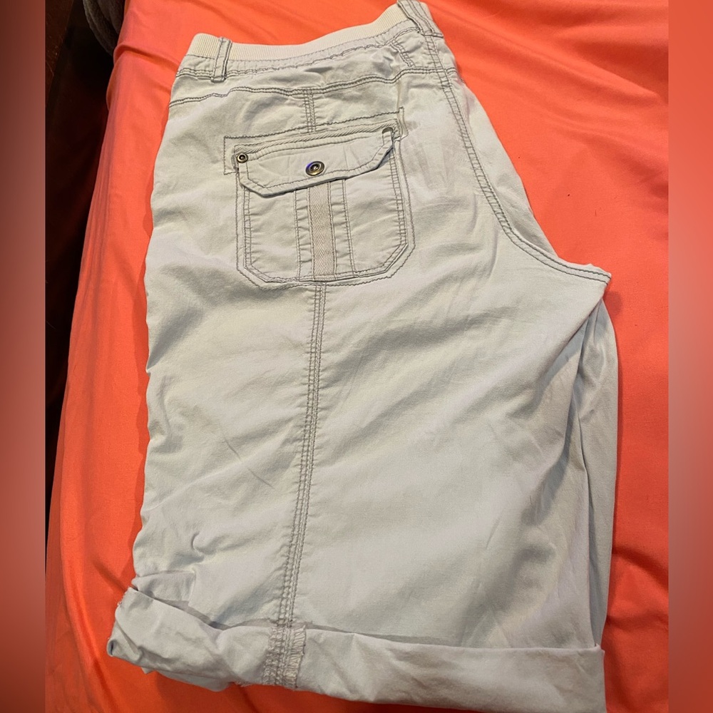 Khakis and Company gray shorts with or without cuffs. Size 14.